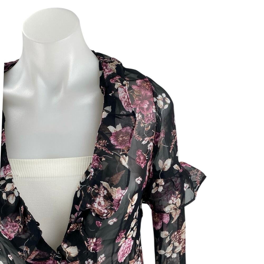 NEW Nasty Gal Black Floral Long Bell Sleeve Sheer Mesh V Neck Blouse Top Size 0 - Picture 3 of 7